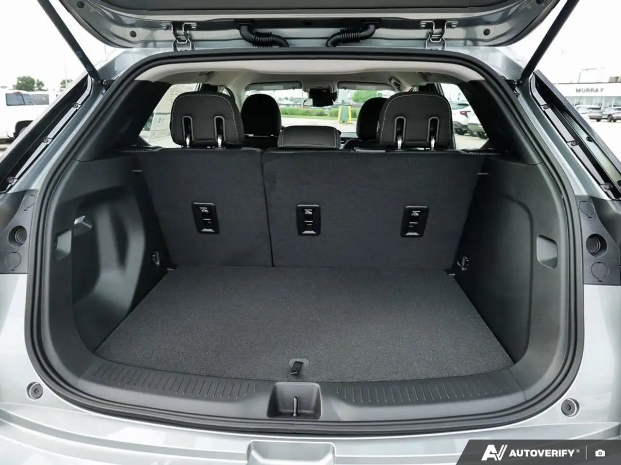 Chevrolet Bolt photo Chevrolet Bolt