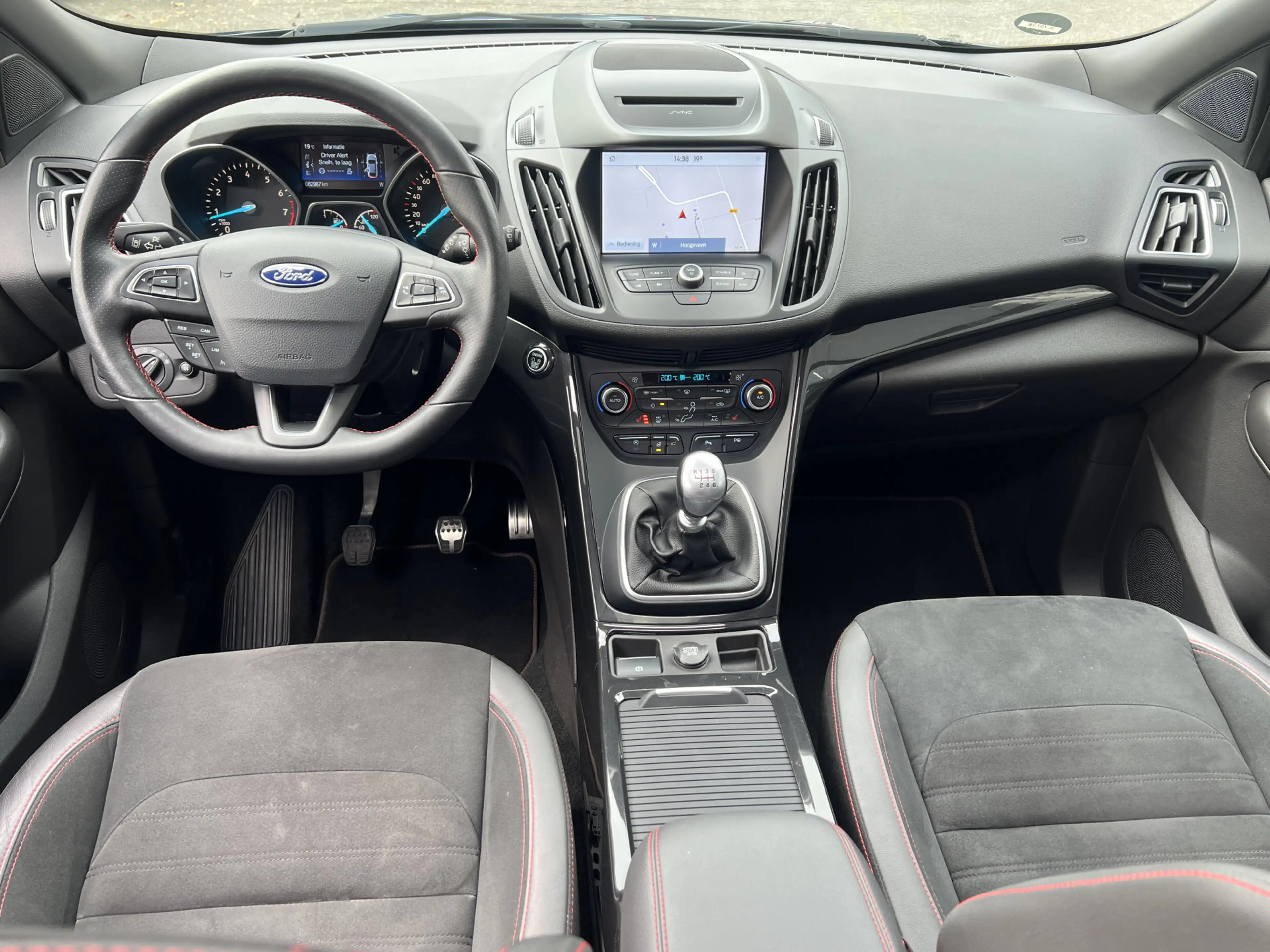Ford Kuga 1.5 EcoBoost ST Line | Navigatie | Camera | Pano | — photo 12