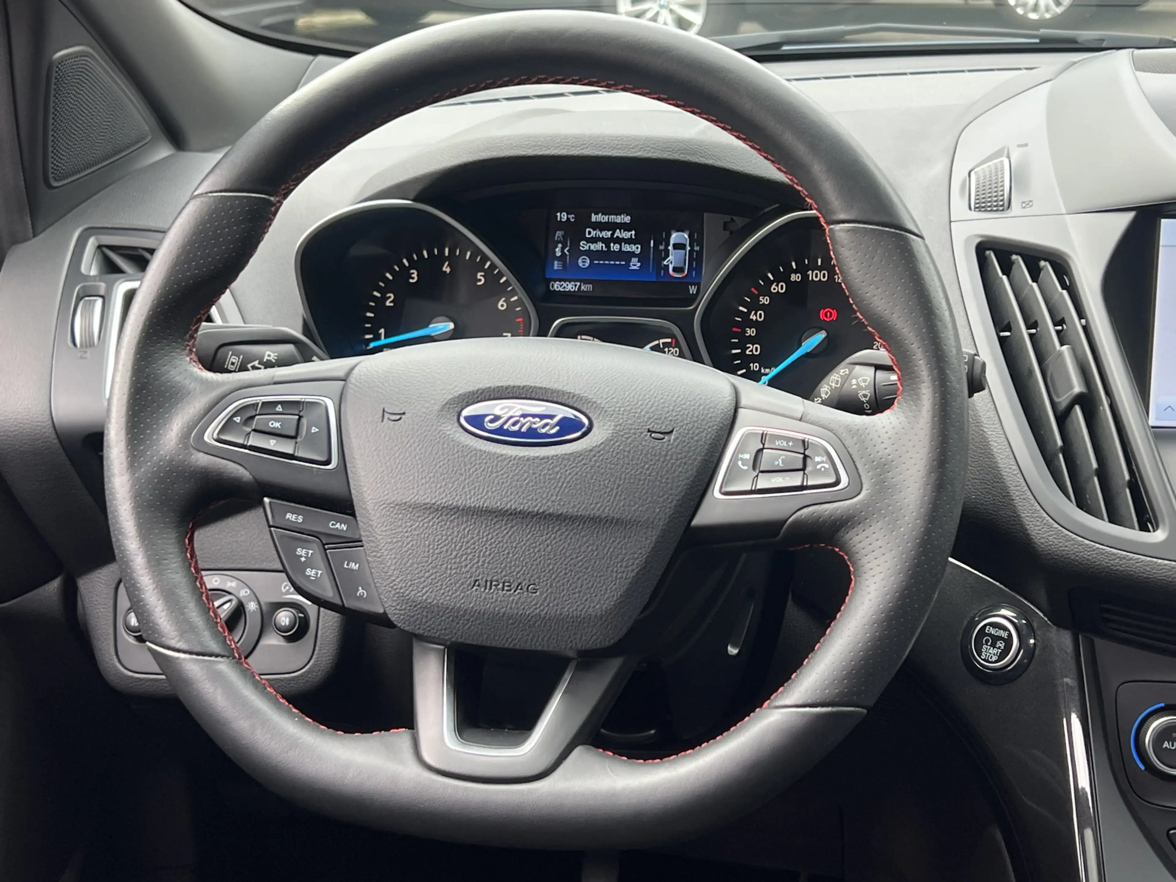 Ford Kuga 1.5 EcoBoost ST Line | Navigatie | Camera | Pano | — photo 9
