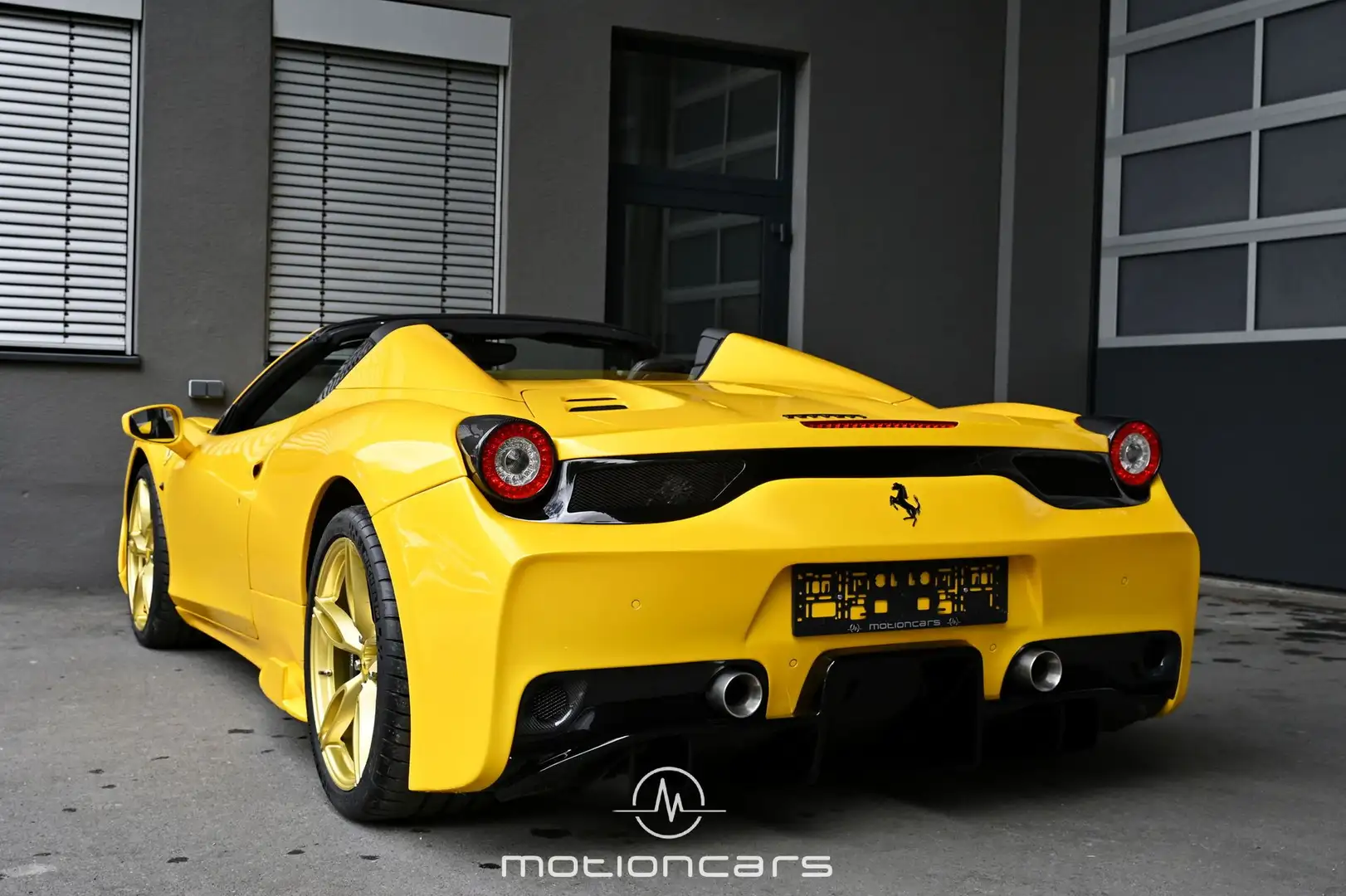 Ferrari 458 Aperta Spider EXP € 234.980,- Geel - 2