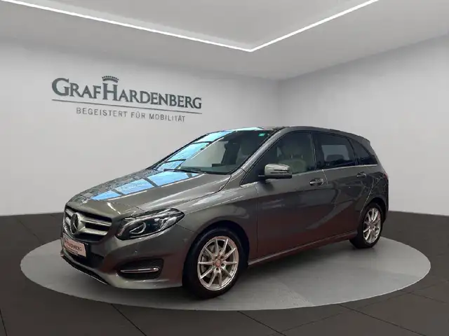 Mercedes-Benz B 220 B 220 4Matic