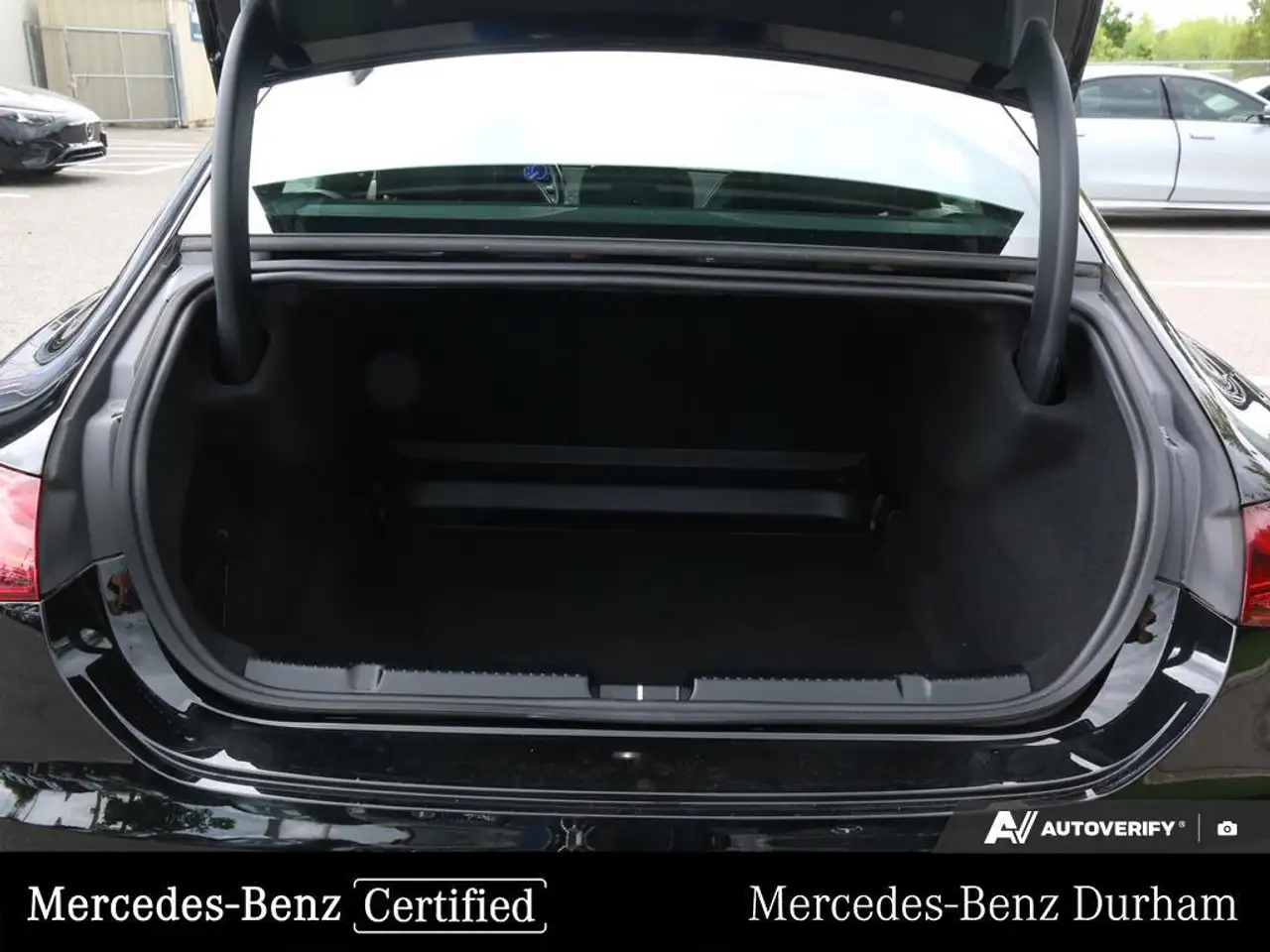 Mercedes-Benz EQE photo Mercedes-Benz EQE