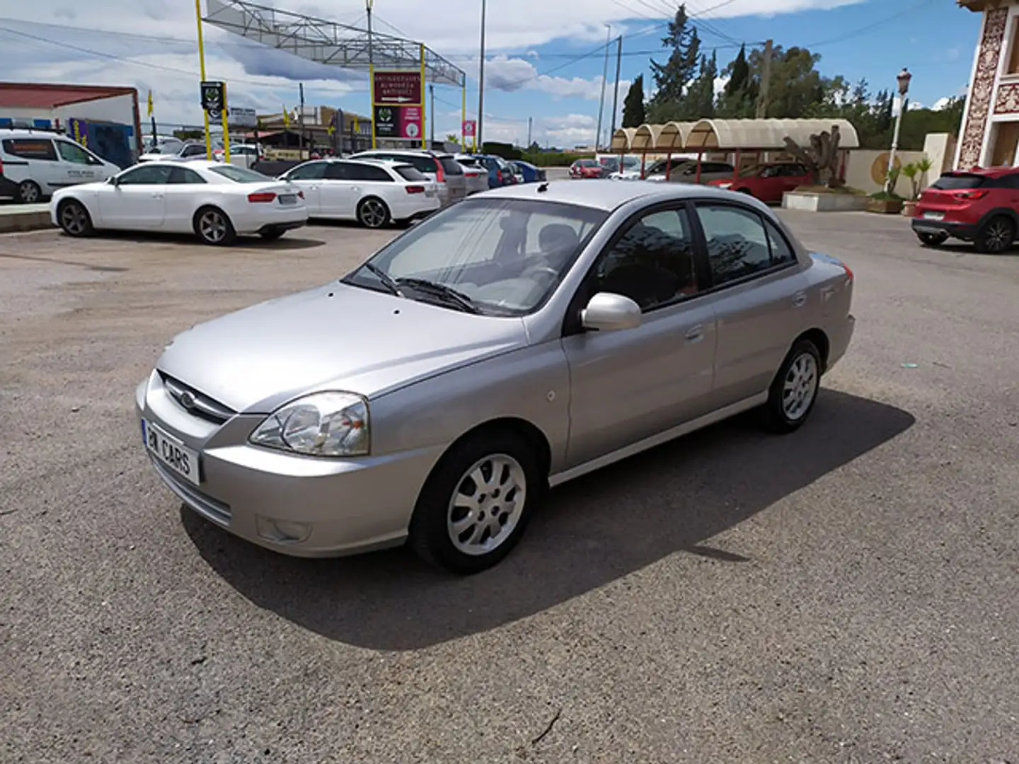 Kia Rio 1.3 SOHC LS Plateado - 1