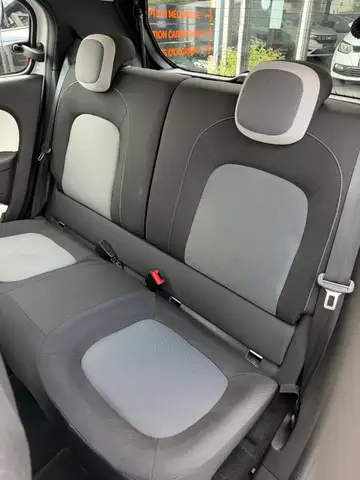 Renault Twingo view 11
