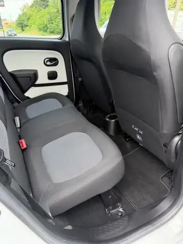 Renault Twingo view 10
