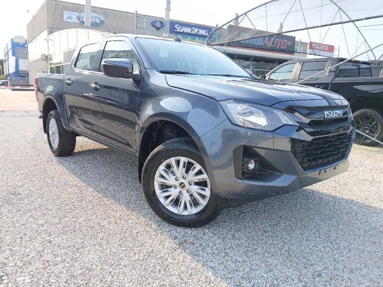 Isuzu Model not specified 2026