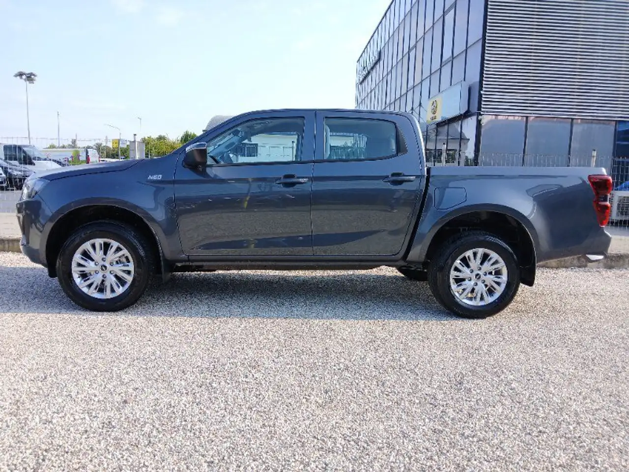 Isuzu Model not specified 2026