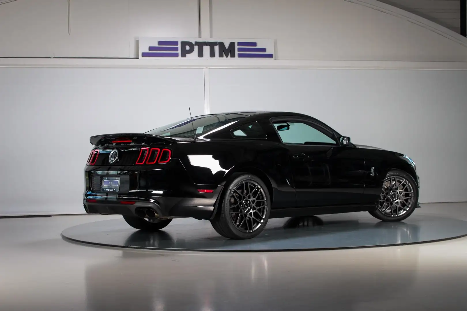 Ford Mustang USA 5.4 V8 Shelby GT500 Zwart - 2