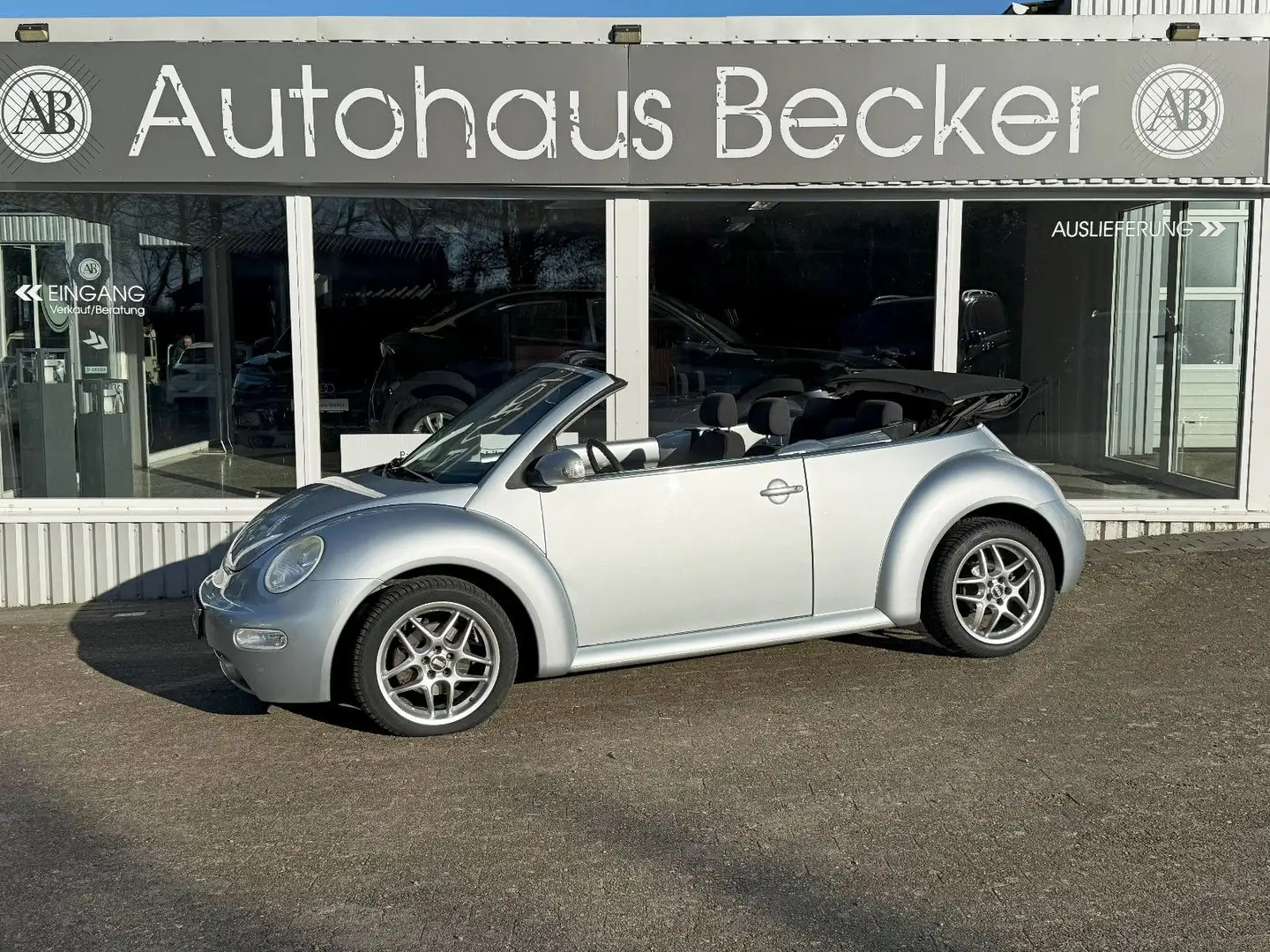Volkswagen New Beetle Cabriolet 1.4+KLIMA+SITZHEIZUNG+ Argent - 1