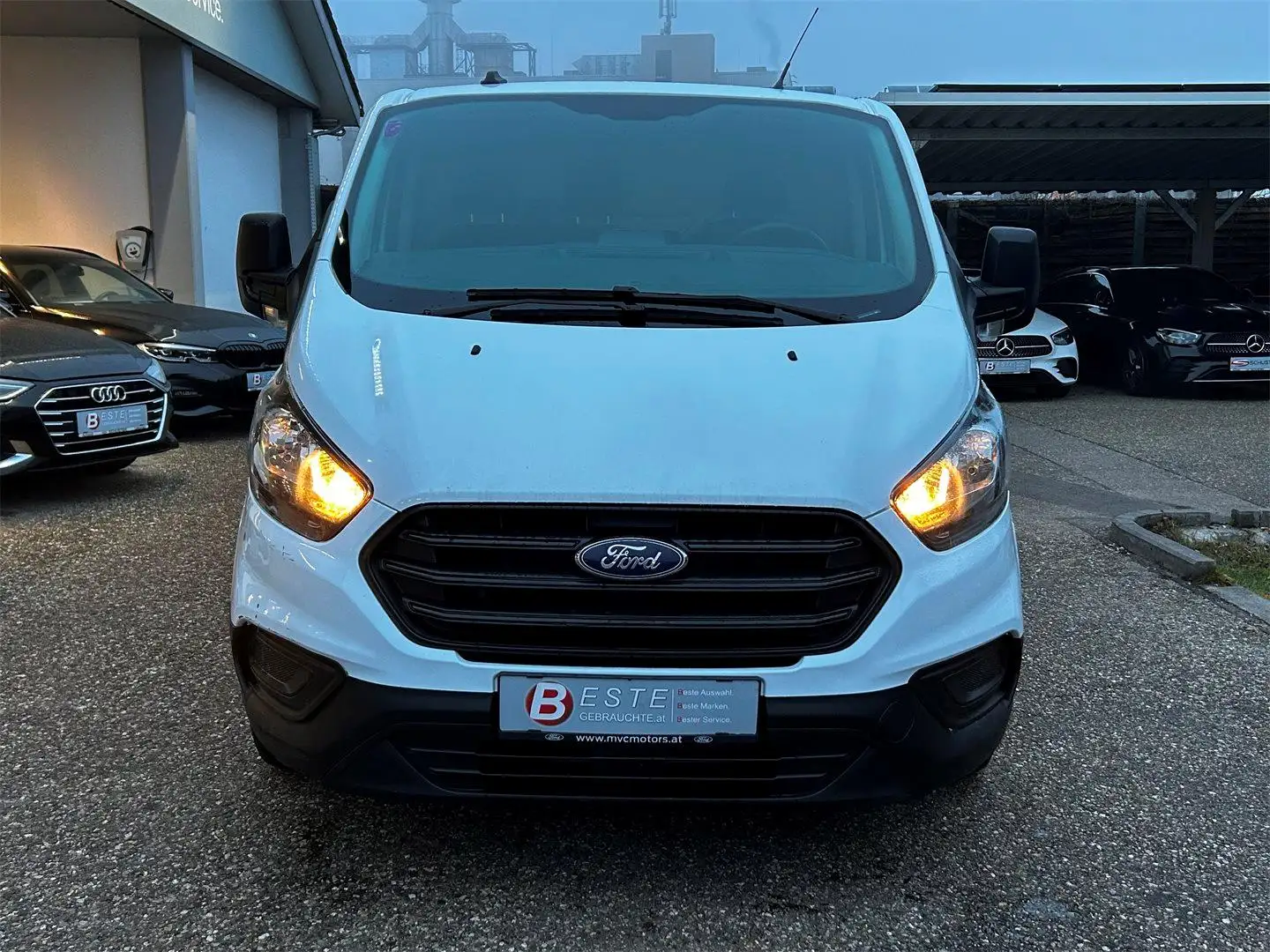 Ford Transit Custom Kasten 2,0 L1H1 280 Blanc - 2