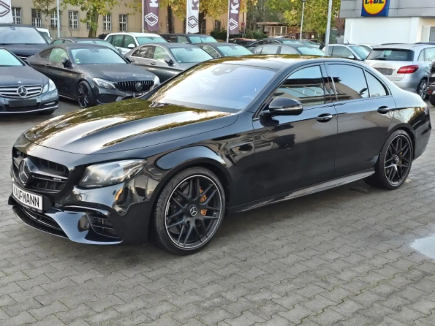 Mercedes-Benz E 63 AMG S 4Matic+ Noir - 2