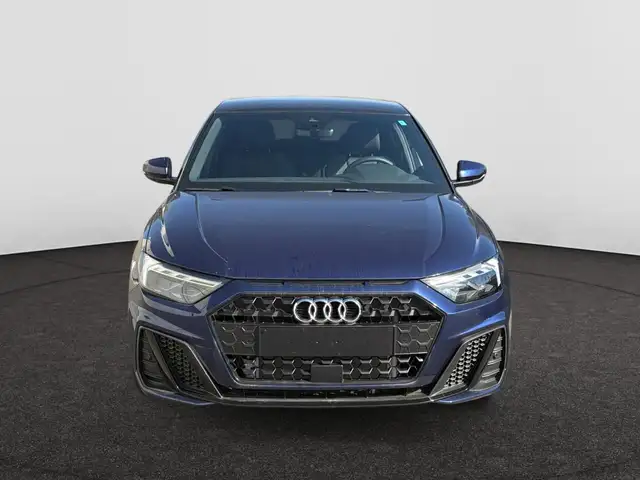 Audi A1 view 11