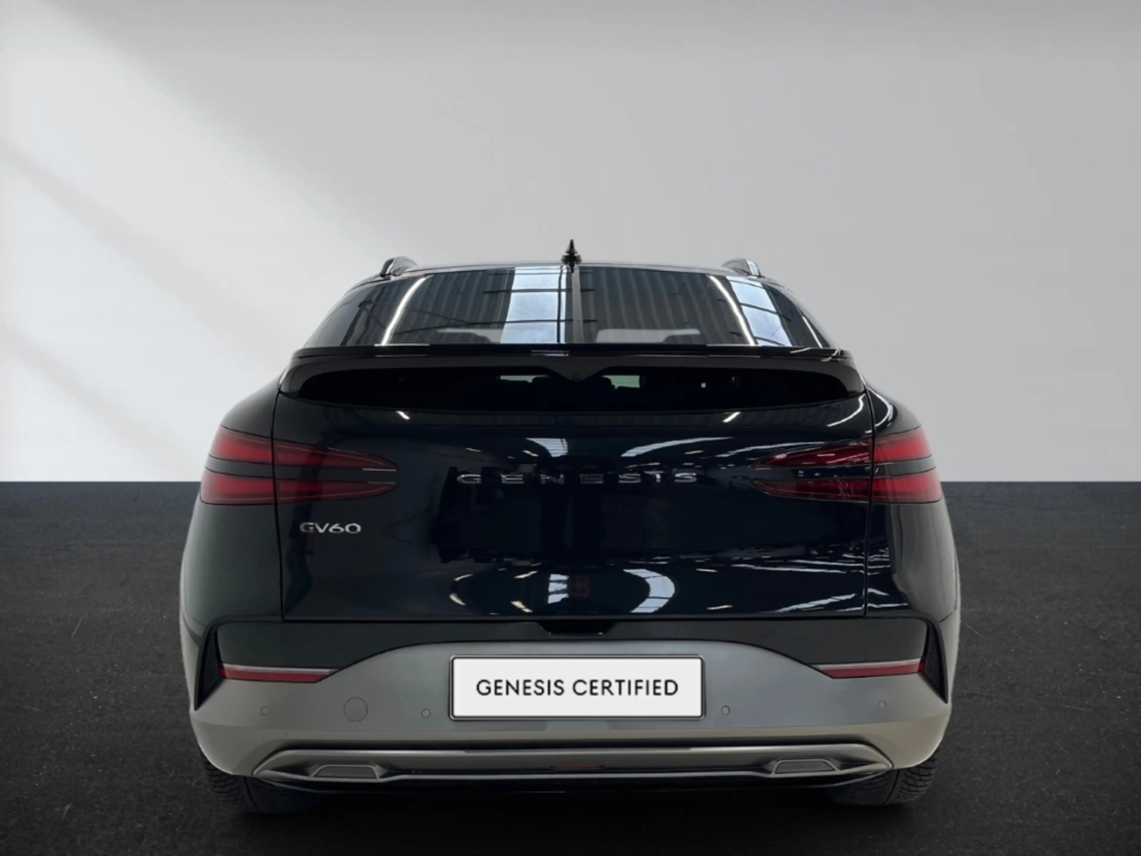 Genesis GV60 Sport Elektro 4WD Sportpaket Panorama Memory Sitze — photo 7