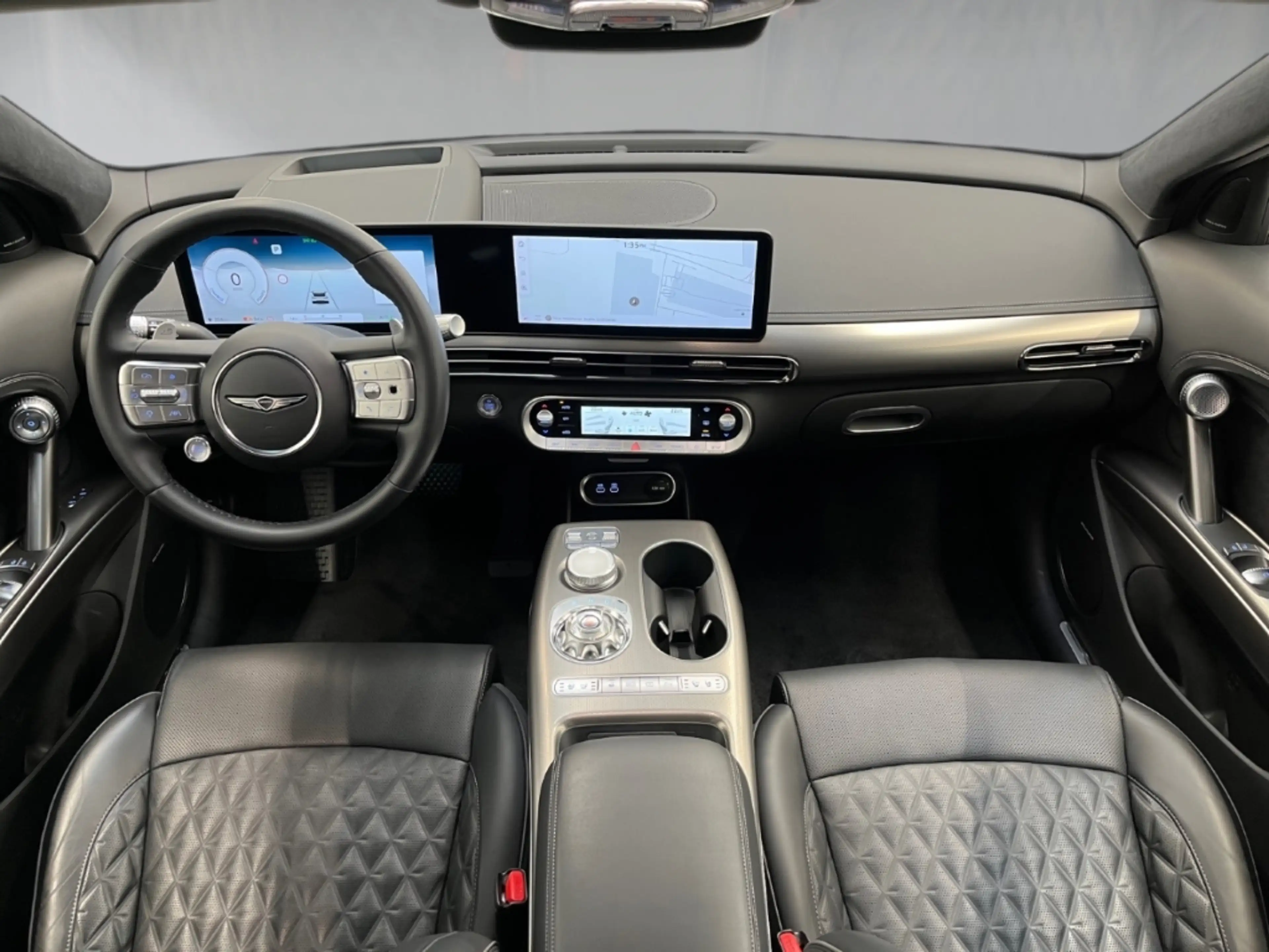 Genesis GV60 Sport Elektro 4WD Sportpaket Panorama Memory Sitze — photo 12