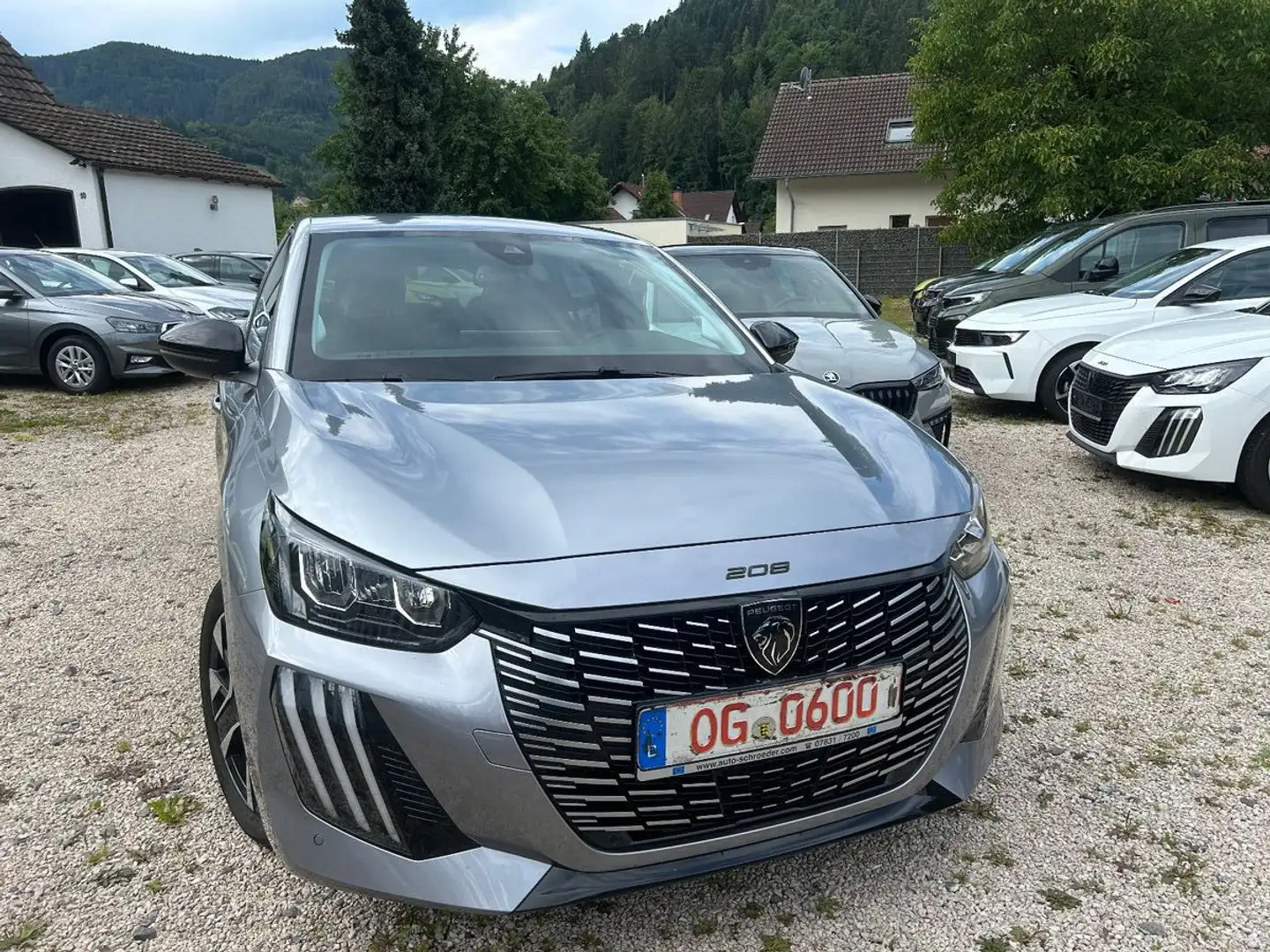 Peugeot 208 Allure Automatic,Navi,PDC V+H,LED,DAB,Alu - 2