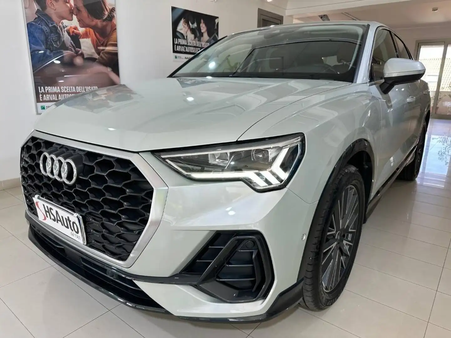 Audi Q3 35 2.0 tdi Business Plus quattro s-tronic - 1