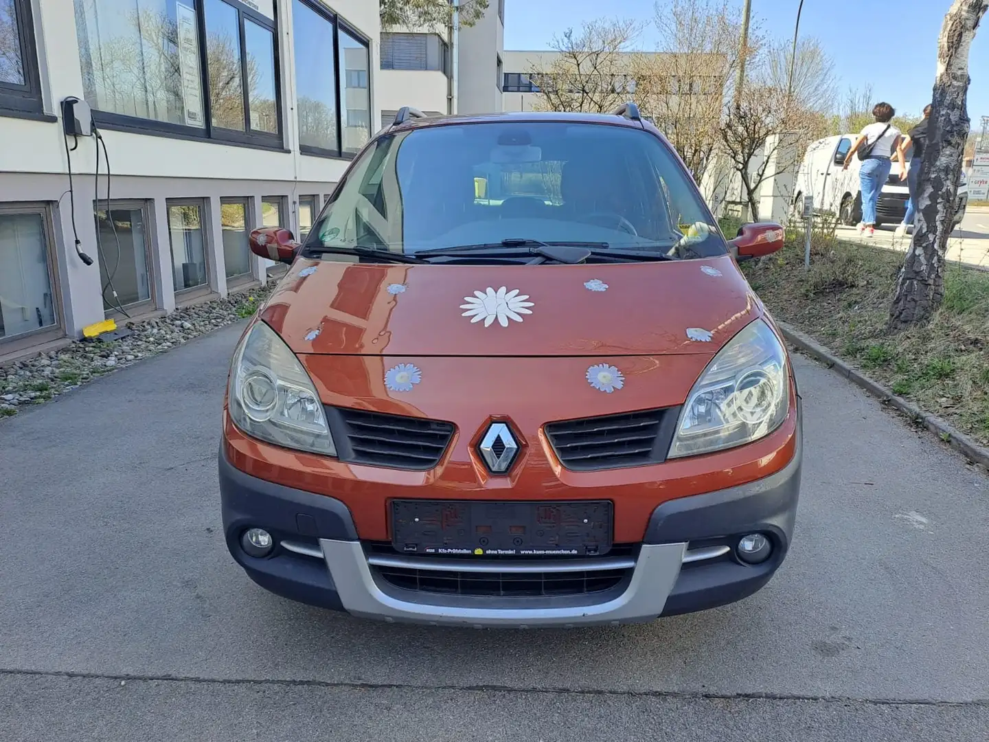 Renault Scenic Scenic 2.0 16V XXL Exception Naranja - 1