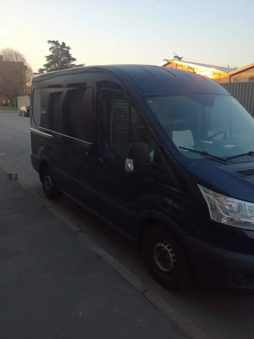 Ford Transit - 1