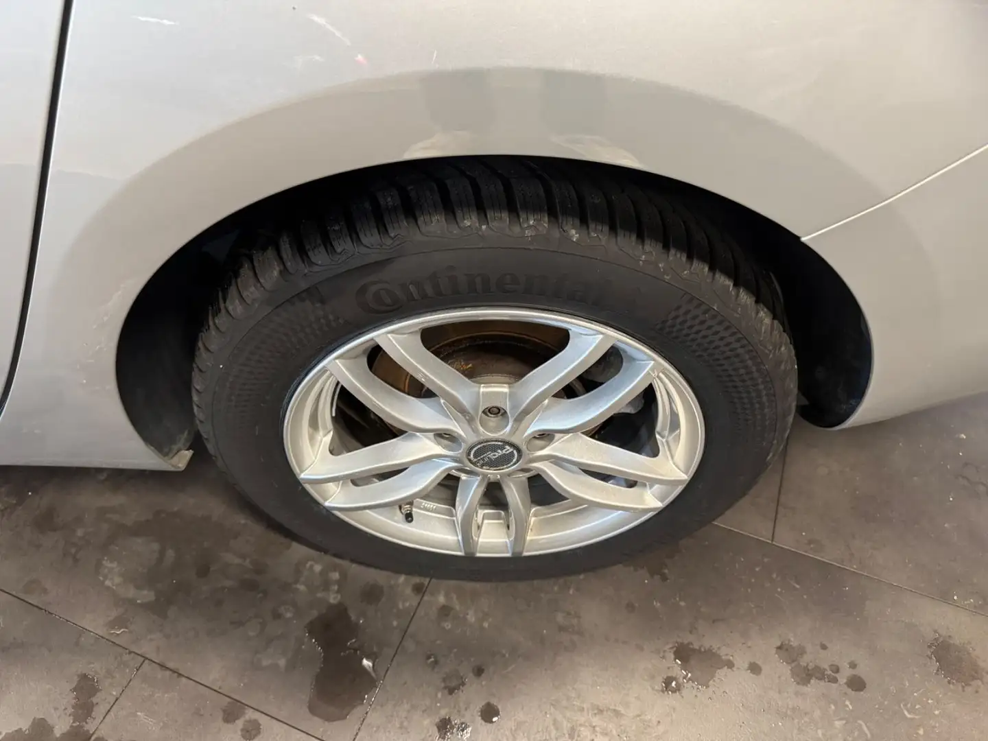 Opel Astra K Sports Tourer Edition Silber - 2