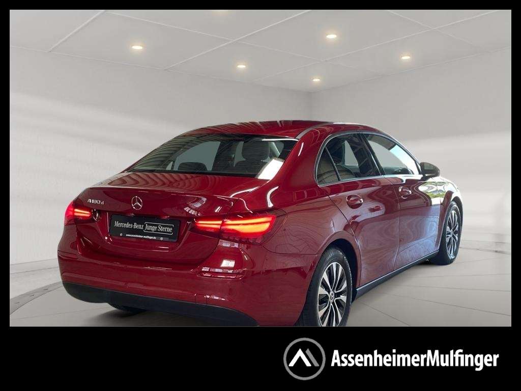 Mercedes-Benz A 180