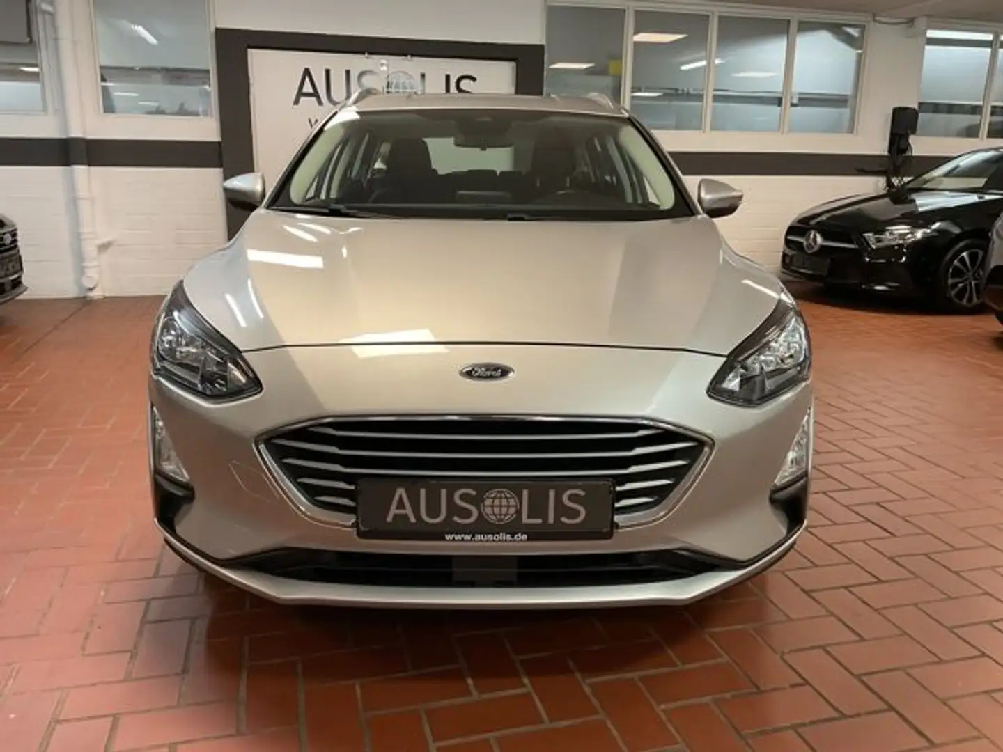 Ford Focus Turnier 1.5 Cool & Connect Navi,LED,AHK,Kamera Argento - 2