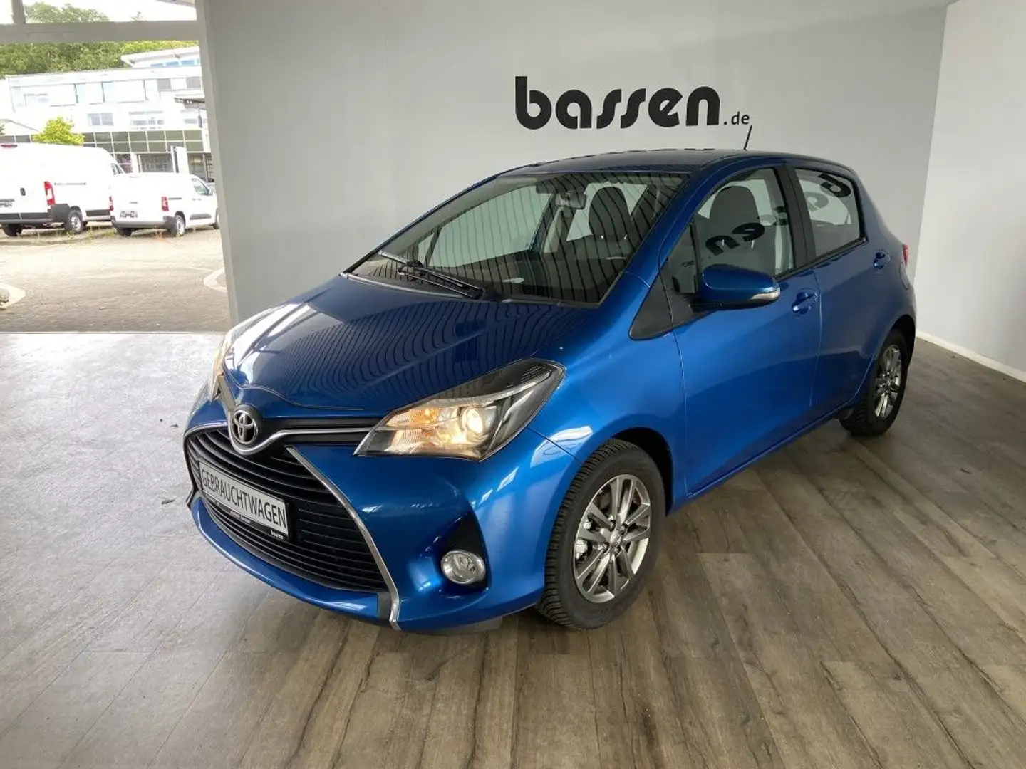 Toyota Yaris 1.33 VVT-i Comfort Blu/Azzurro - 2