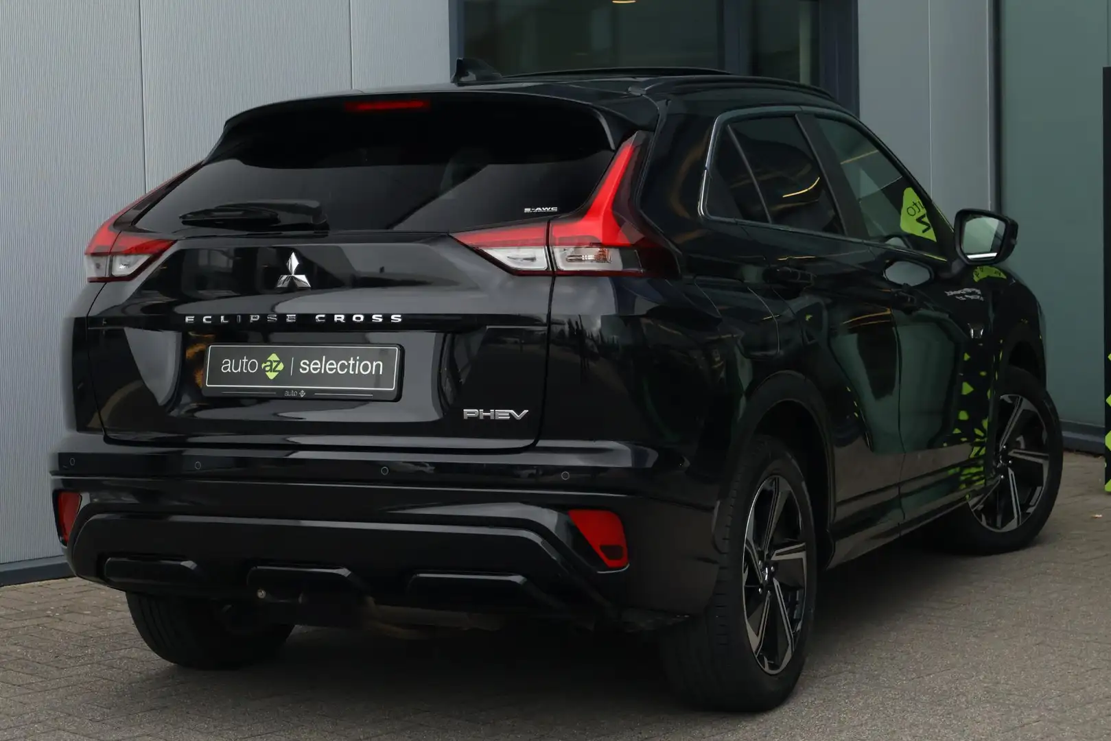 Mitsubishi Eclipse Cross 2.4 PHEV Prestige Schwarz - 2