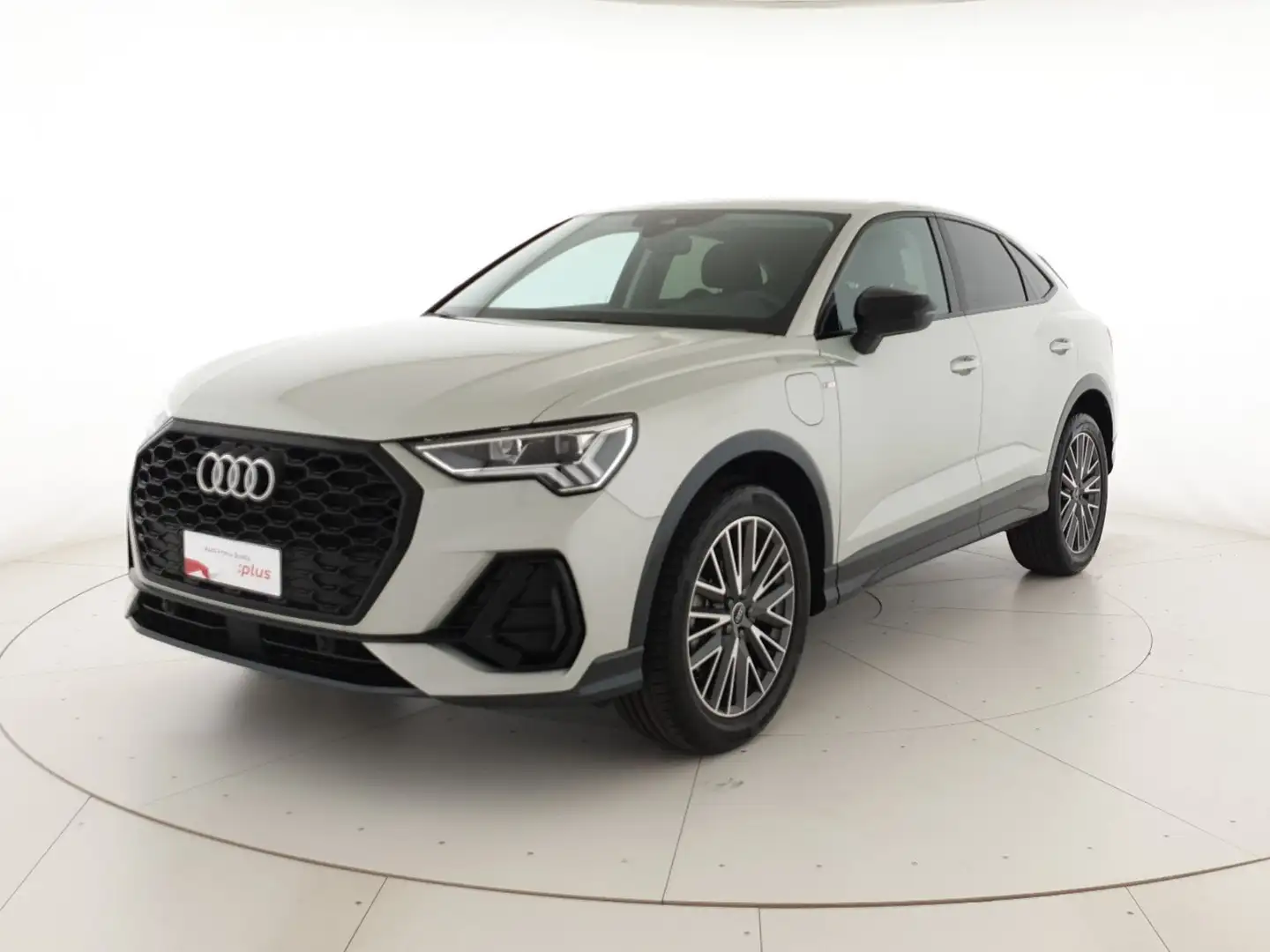 Audi Q3 Sportback 45TFSIE 245CV S tronic S line Edition Argent - 1