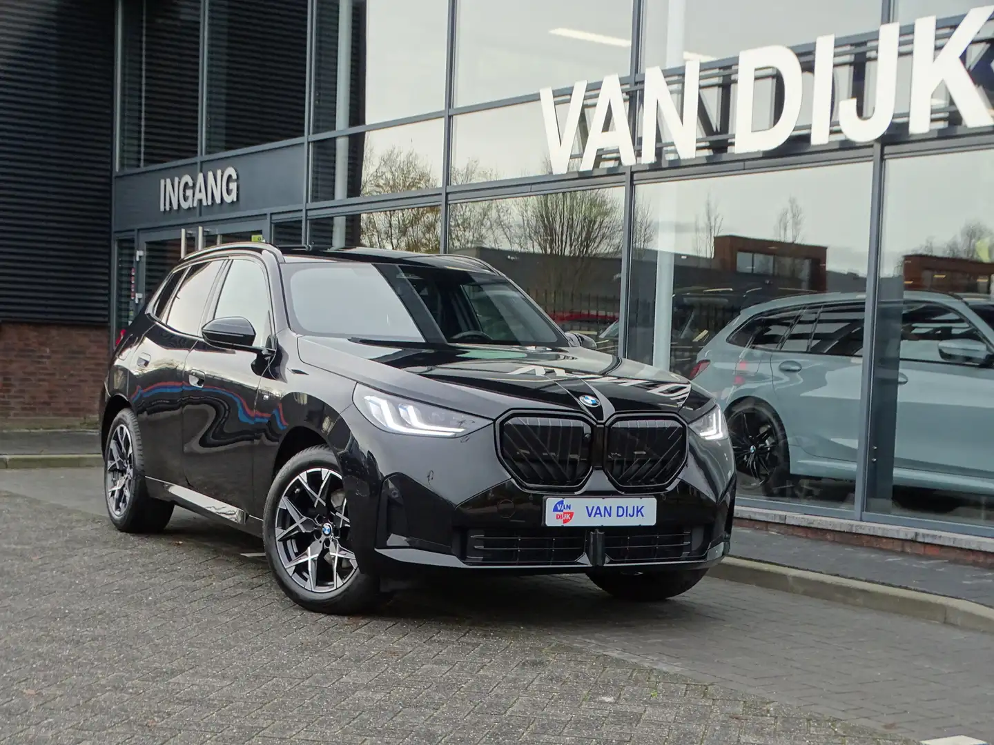 BMW X3 20 xDrive M Sportpakket Elek.trekhaak Driv.Ass.Plu Zwart - 1