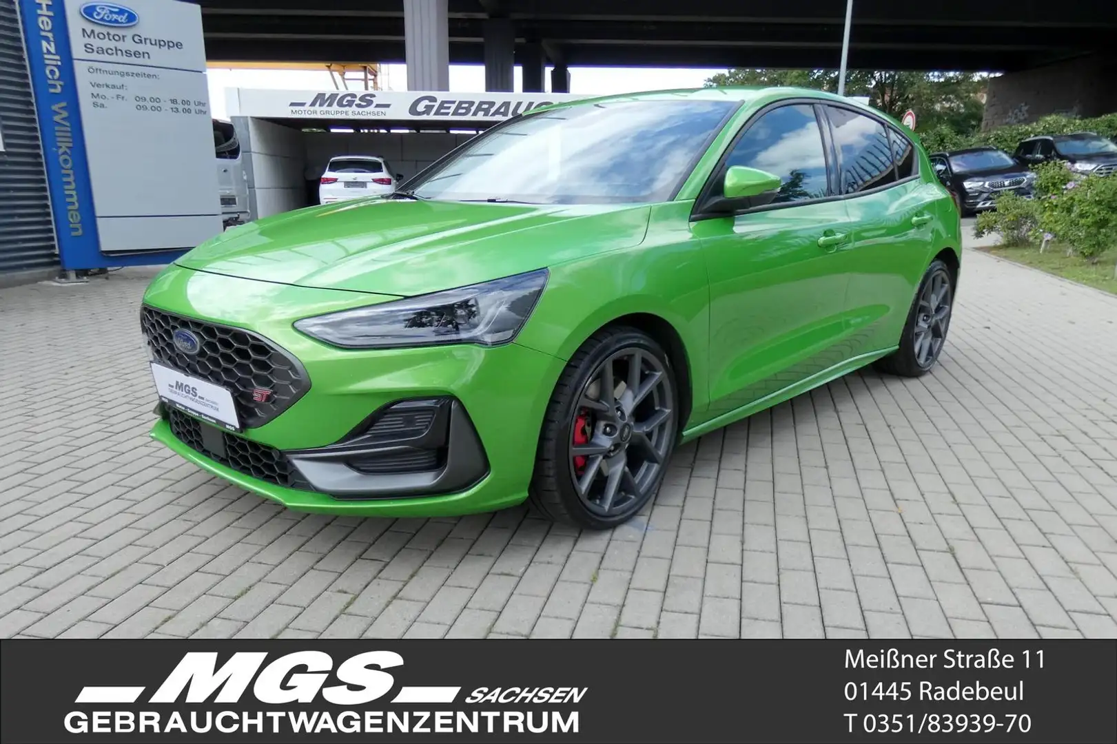 Ford Focus 2.3 EB ST X #LED #RFK #KLIMA #PDC DAB+ #NAVI Groen - 1