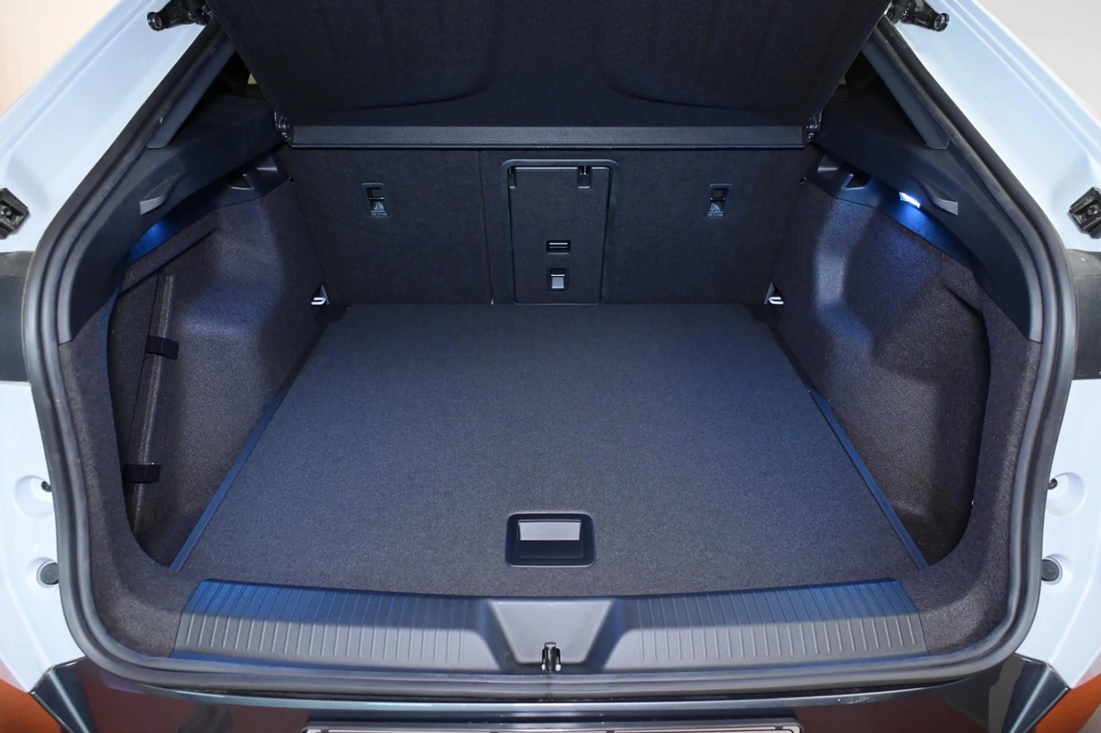 CUPRA Tavascan Extreme 210kW/286PS — photo 15