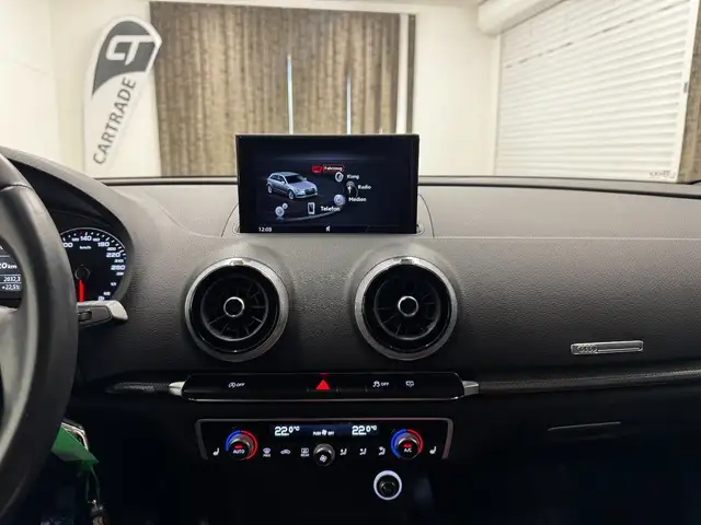 Audi A3 view 16