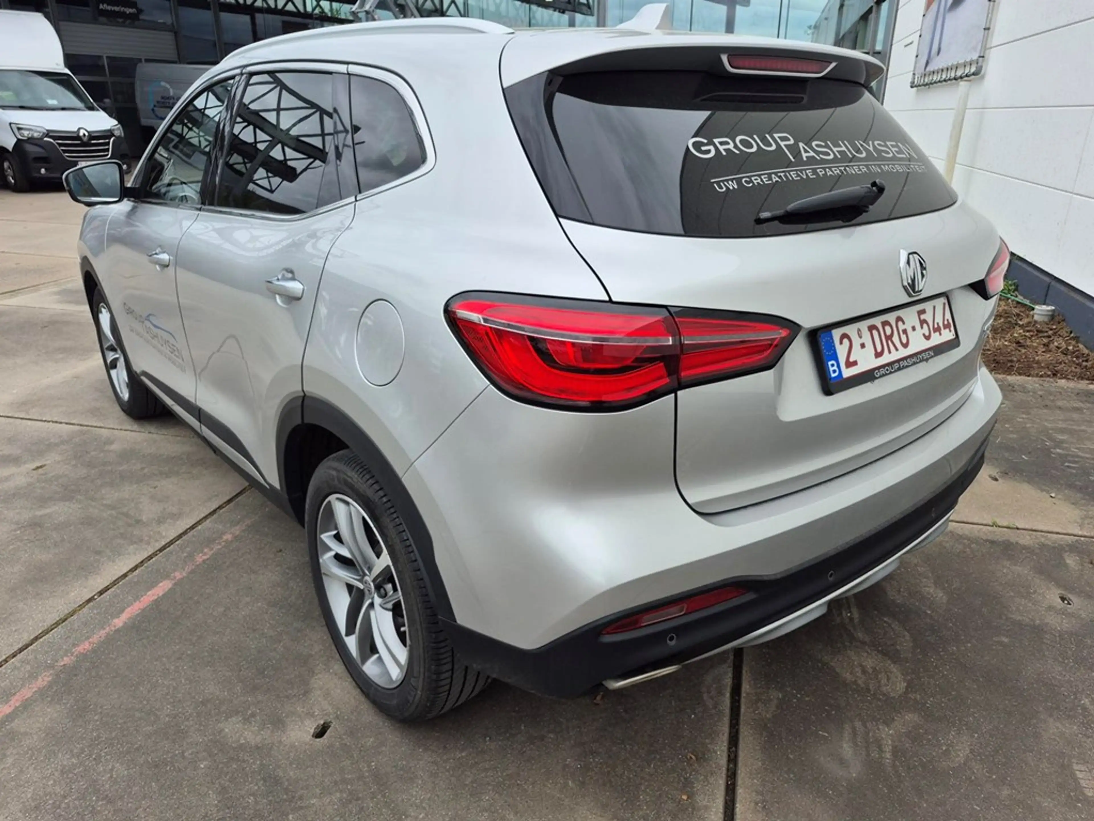MG EHS Luxury — photo 3
