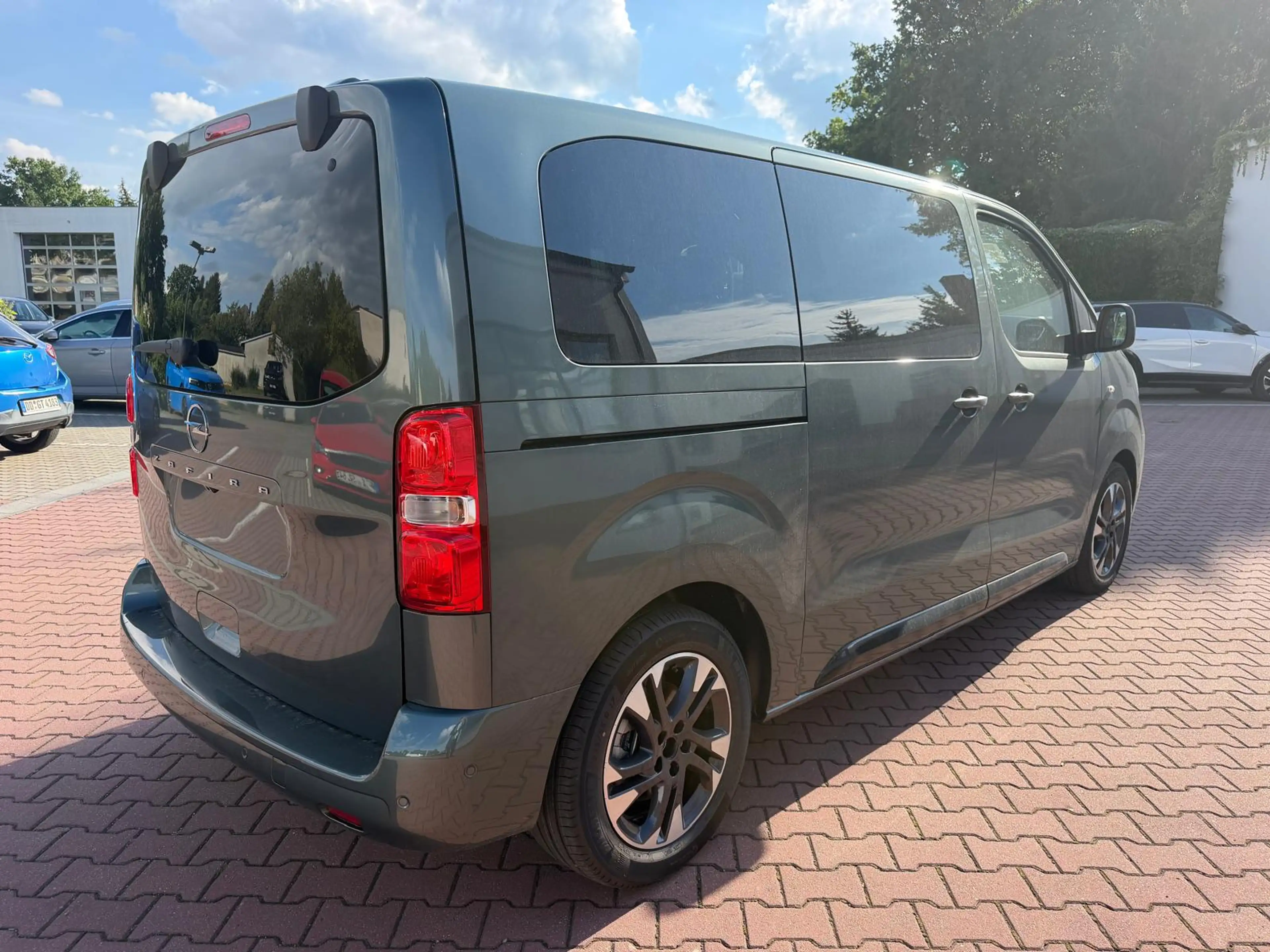 Opel Zafira GS — photo 5