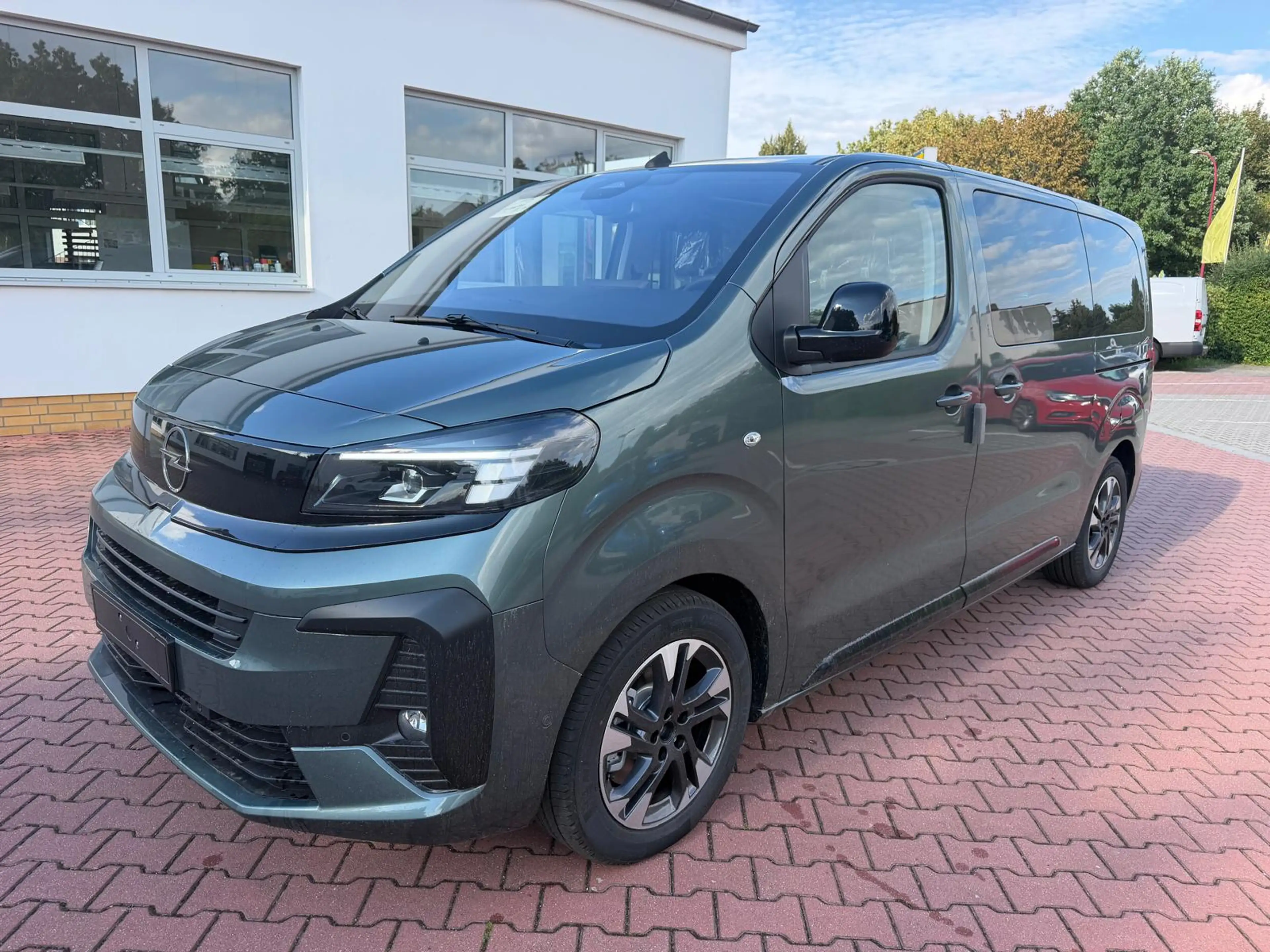 Opel Zafira GS — photo 8