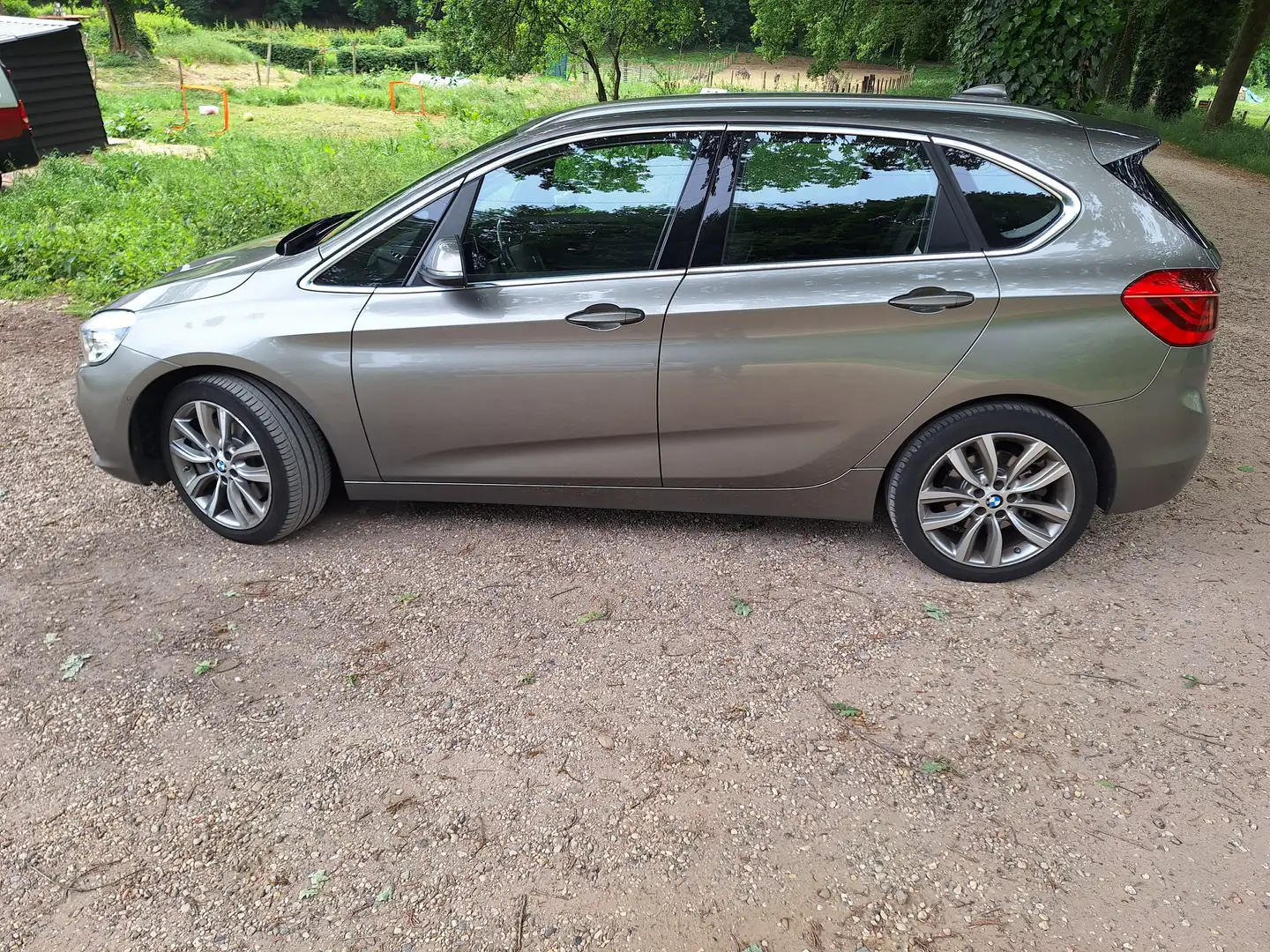 BMW 225 225 Xdrive. Luxury Grijs - 1