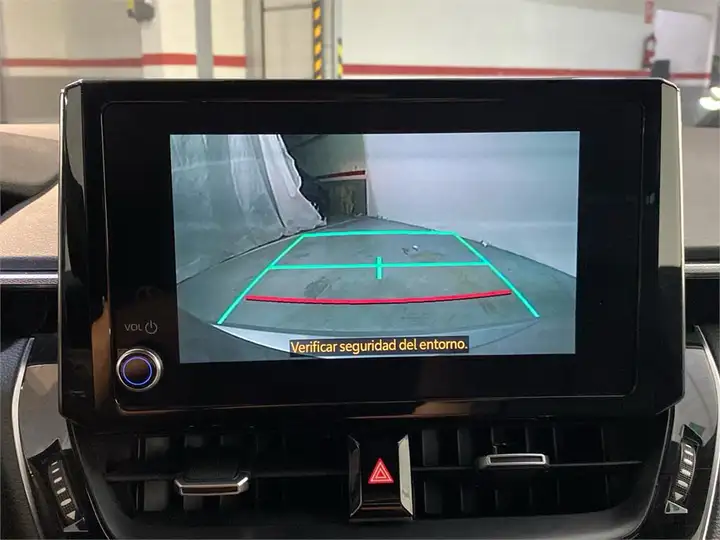 Toyota Auris 2022, foto 17