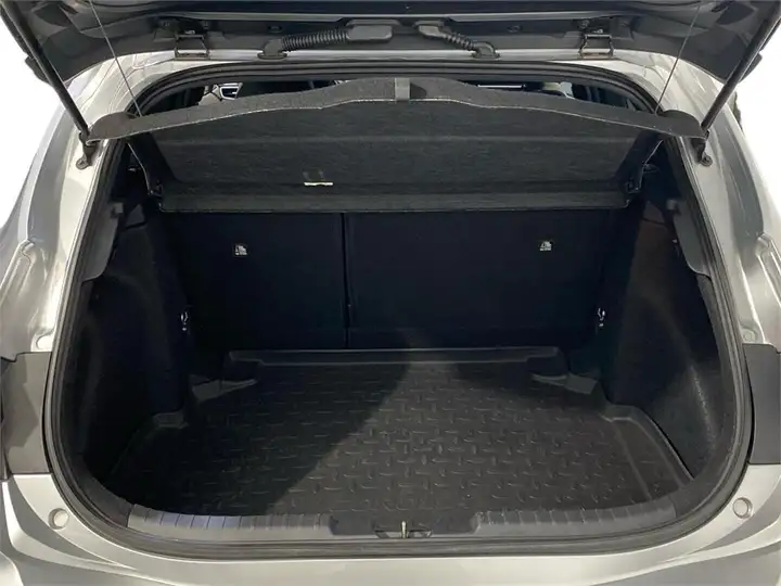 Toyota Auris 2022, foto 10