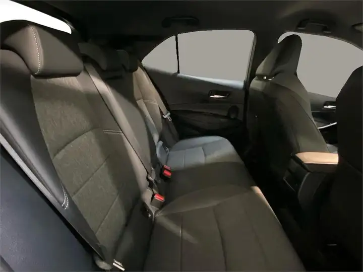 Toyota Auris 2022, foto 7