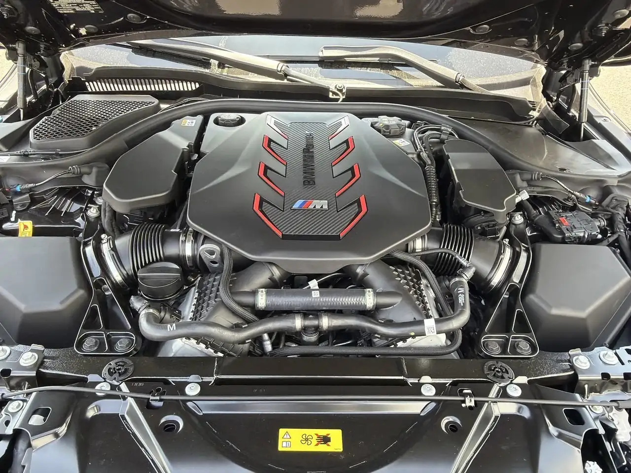 BMW M5 снимка BMW M5