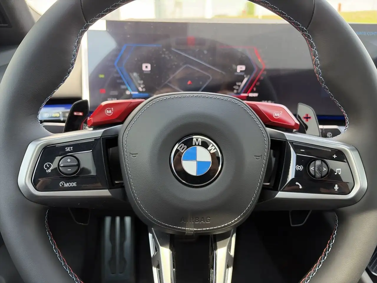 BMW M5 снимка BMW M5