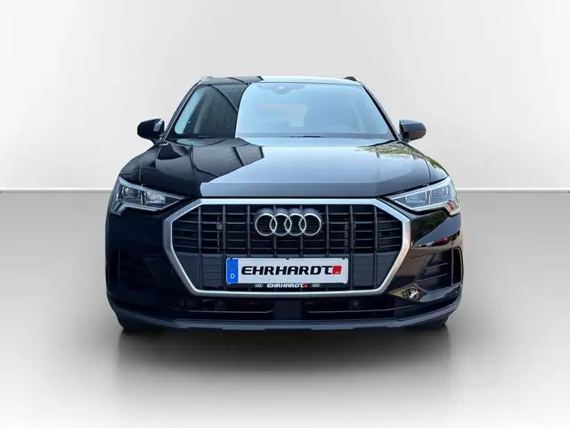 Audi Q3 view 2