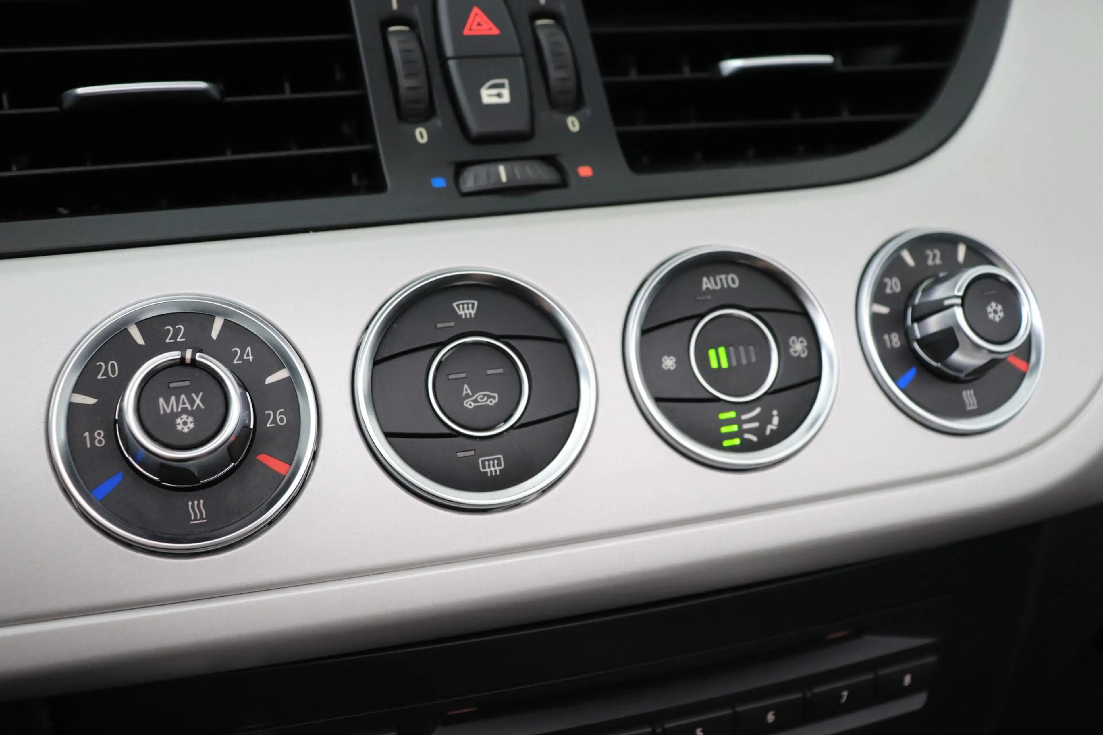 BMW Z4 Roadster sDrive23i Executive | Youngtimer | 6-Cili — photo 23