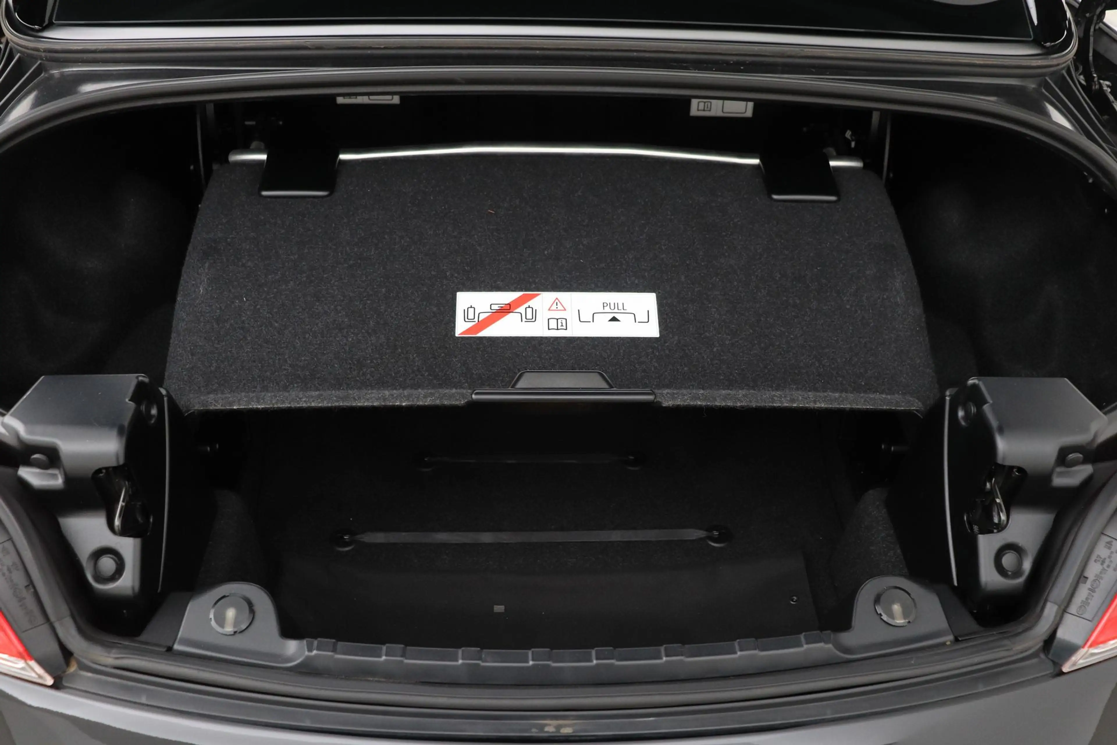 BMW Z4 Roadster sDrive23i Executive | Youngtimer | 6-Cili — photo 33