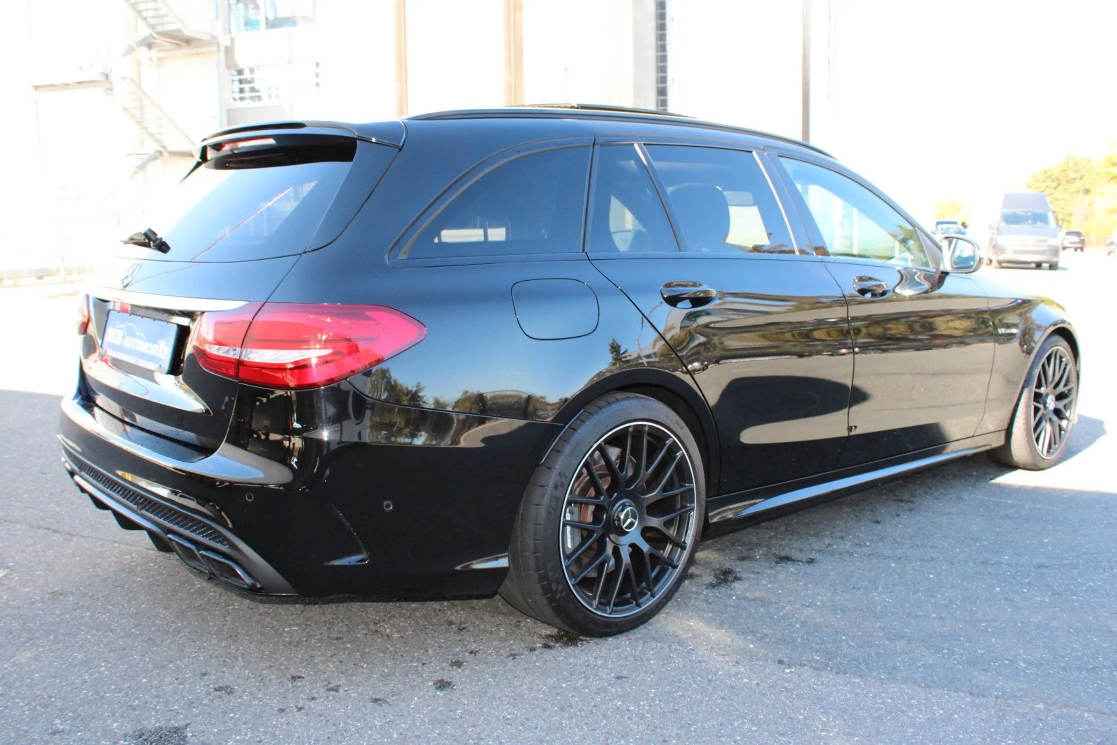 Mercedes-Benz C 63 AMG T Pano HeadUp ACC LED Leder SportAga — photo 9