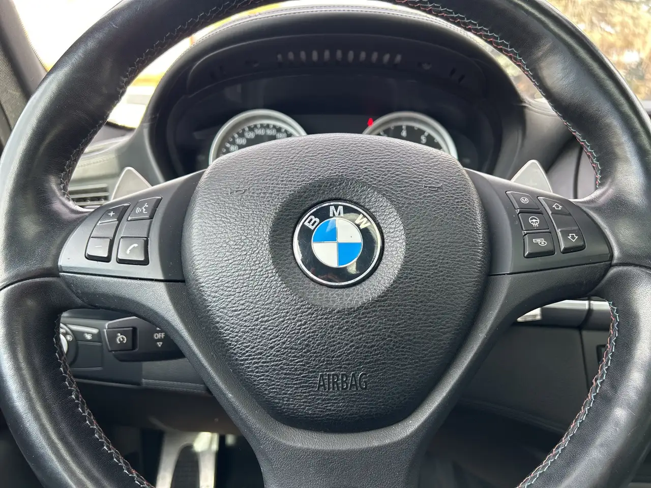 BMW X6 M снимка BMW X6 M