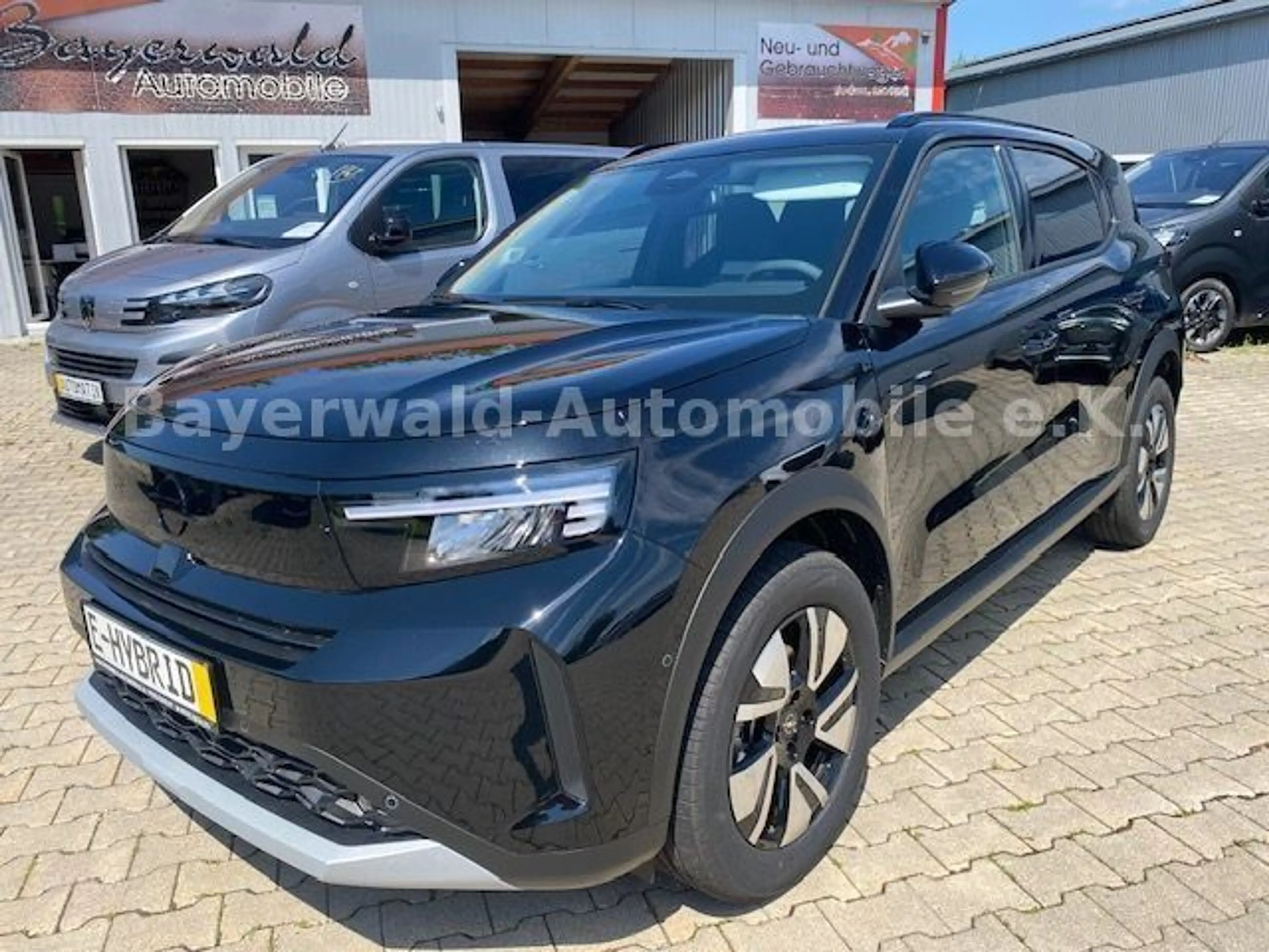 Opel Frontera GS 1.2 107 kW 7-Sitzer Navi SHZ -sofort
