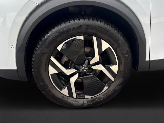 Peugeot 2008 view 10