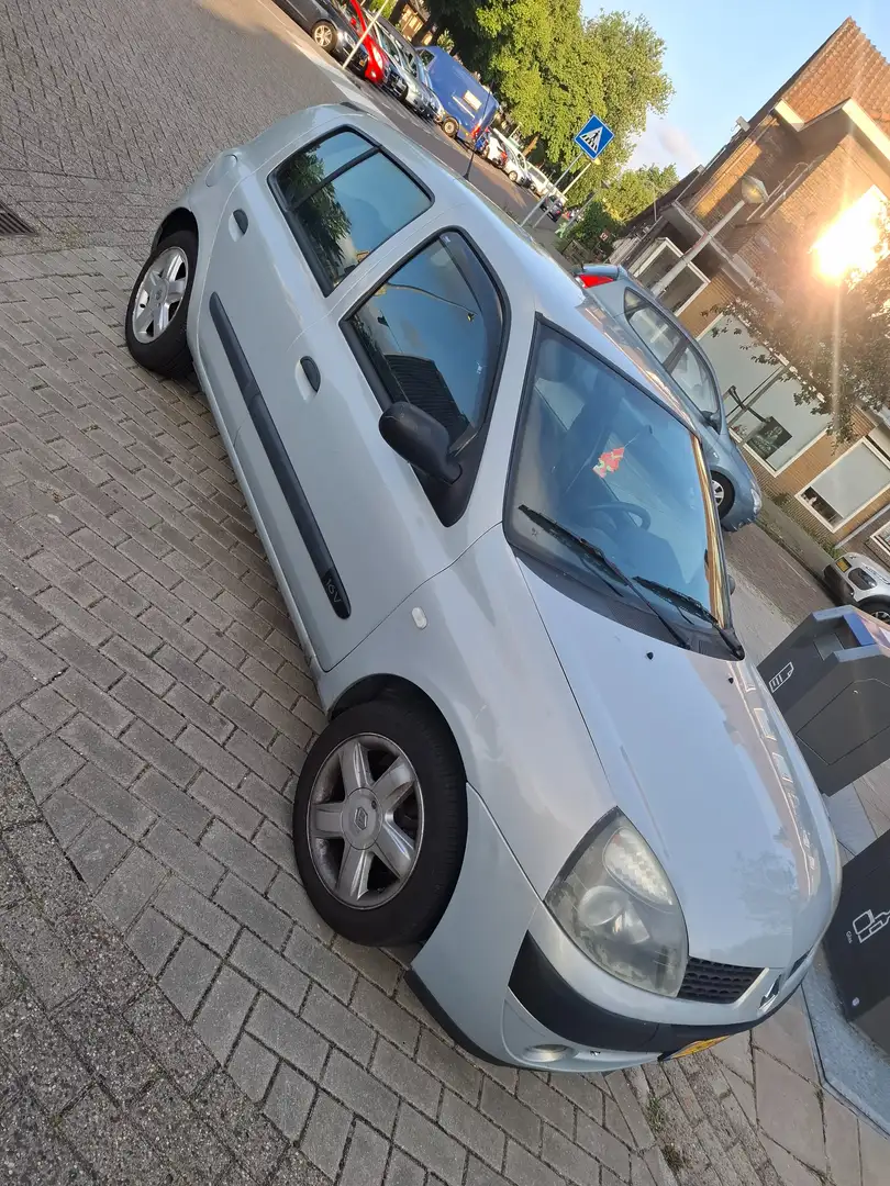 Renault Clio Clio 1.2-16V Dynamique Grijs - 2