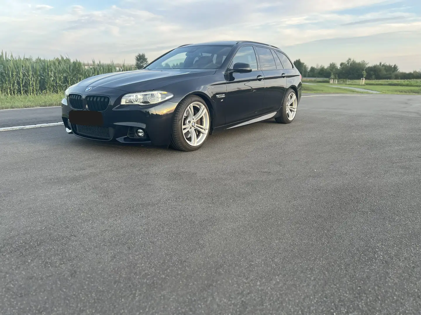 BMW 530 530d Touring Sport-Aut. Noir - 2